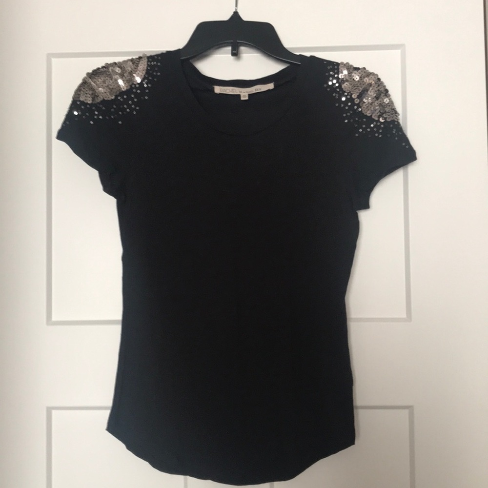 Excellent condition Rachel Roy tee